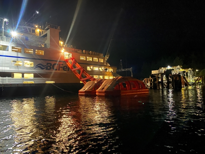 14m MES and Link liferaft